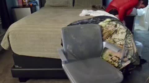 Mia online show from December 14, 6:13 am