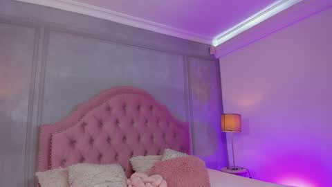 Mia Culpa online show from April 6, 1:00 pm