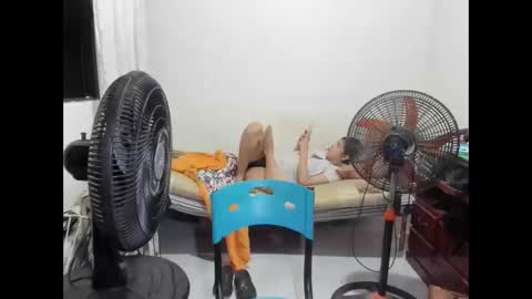 izzy online show from November 29, 1:51 am