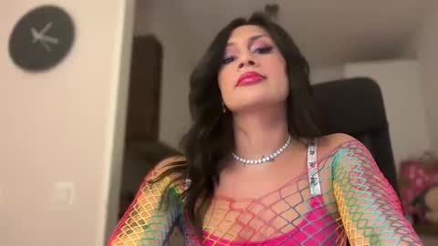 Snapshot of mia_mattel chatting on December 14, 11:18 am 333 online show from December 14, 11:18 am