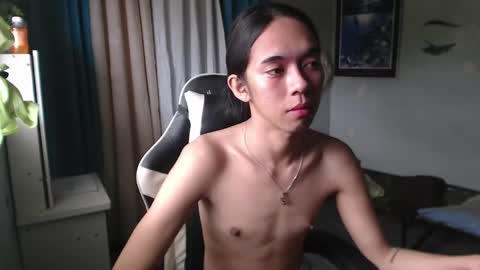 Mia online show from December 16, 2:15 am