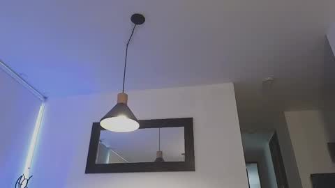 Mia online show from January 29, 5:02 pm