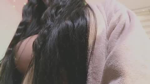 Mia online show from February 14, 5:46 pm