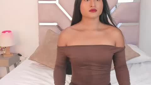 Michelle Narvaez online show from July 2, 7:19 pm