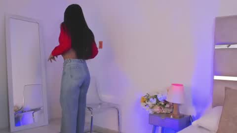 Michelle Narvaez online show from July 10, 7:51 pm