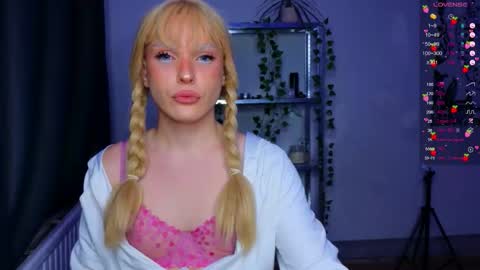 Snapshot of michelle_jacksonn chatting on October 15, 8:53 pm michelle_jacksonn online show from October 15, 8:53 pm