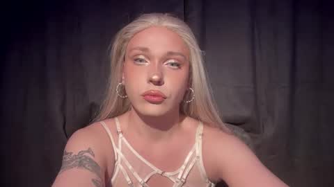 michelle_jacksonn online show from February 26, 8:03 pm