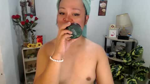 Snapshot of michellechannelxxx chatting on September 14, 2:54 pm Michelle online show from September 14, 2:54 pm