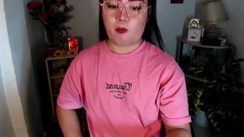 Snapshot of michellechannelxxx chatting on September 16, 3:38 pm Michelle online show from September 16, 3:38 pm