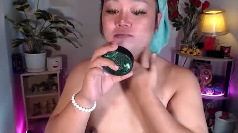 Snapshot of michellechannelxxx chatting on October 15, 10:15 am Michelle online show from October 15, 10:15 am
