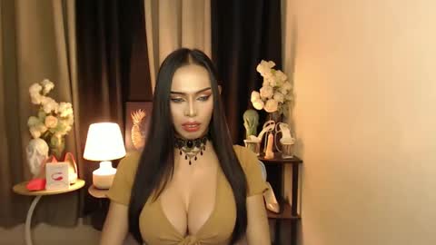 Snapshot of mikeyalawi03 chatting on February 3, 11:31 am Mistress MikeyAlawi online show from February 3, 11:31 am