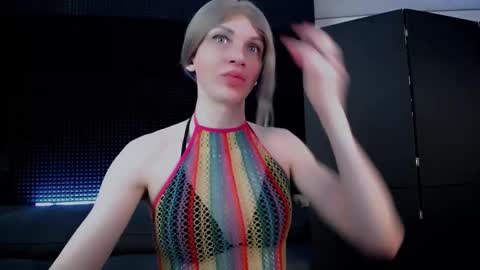Snapshot of milena_hardy chatting on October 14, 2:34 am Milena Hardy online show from October 14, 2:34 am