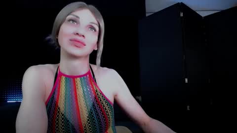 Snapshot of milena_hardy chatting on October 18, 5:22 am Milena Hardy online show from October 18, 5:22 am