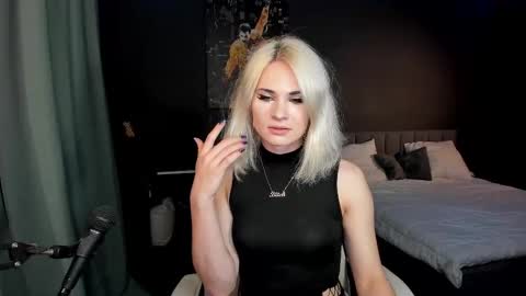 Snapshot of milena_marshmallows chatting on March 2, 5:09 pm Milena online show from March 2, 5:09 pm