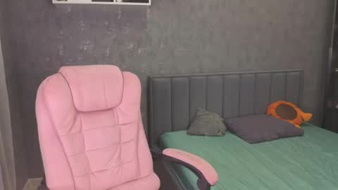 Milena online show from March 31, 3:47 pm