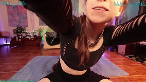 milla_milla online show from January 24, 3:11 am