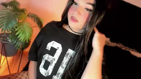 miss_zz online show from March 16, 8:23 pm