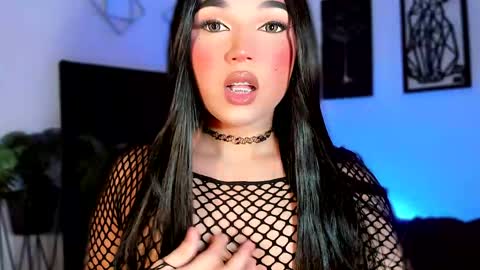 miss_zz online show from June 5, 2:56 pm