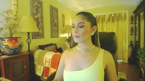 Snapshot of missbrownx chatting on September 19, 4:13 pm Brownie -P online show from September 19, 4:13 pm