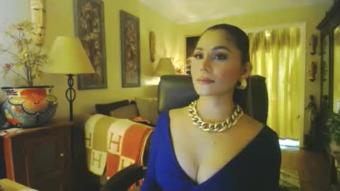 Snapshot of missbrownx chatting on October 15, 9:15 pm Brownie -P online show from October 15, 9:15 pm