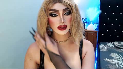 Snapshot of misschannel4sub chatting on January 11, 8:54 pm PRIESTESS CHANNEL online show from January 11, 8:54 pm