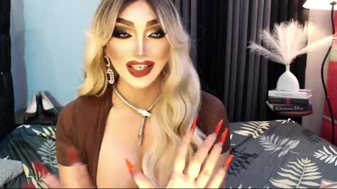 Snapshot of misschannel4sub chatting on March 2, 4:25 pm PRIESTESS CHANNEL online show from March 2, 4:25 pm