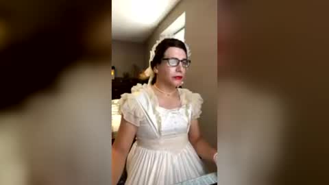 Nicole Smith online show from August 1, 9:04 pm