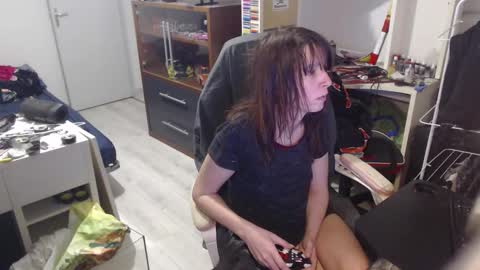 missthon online show from March 12, 1:38 pm