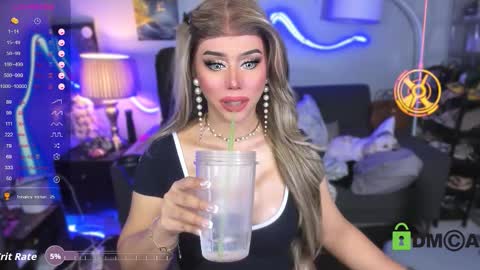 Amanda . online show from December 4, 4:11 pm