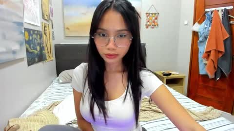 mona online show from February 1, 11:32 am