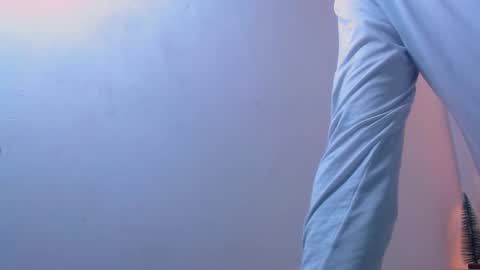 Molly Spears online show from December 7, 11:34 am