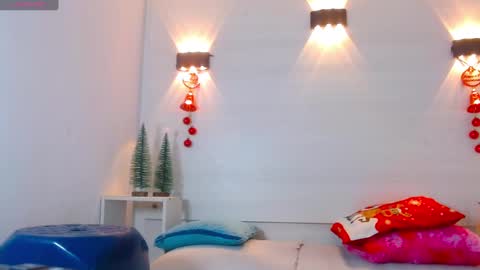 Molly Spears online show from December 26, 11:54 am