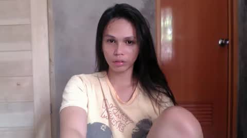 Snapshot of momi_khem019 chatting on March 1, 3:53 am MOMIKHEM online show from March 1, 3:53 am