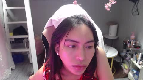 ELYSE A SIMPLE GIRL online show from November 30, 2:52 pm