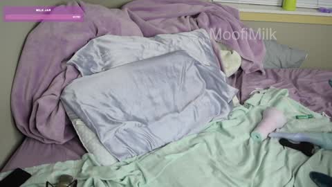 Moofi Milk online show from February 2, 4:48 am