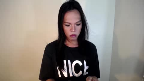 Snapshot of ms_selenaxx chatting on February 5, 11:23 am selena online show from February 5, 11:23 am