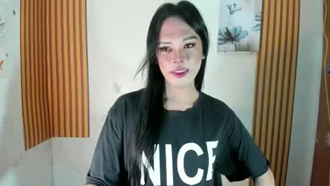 Snapshot of ms_selenaxx chatting on October 1, 11:27 pm selena online show from October 1, 11:27 pm