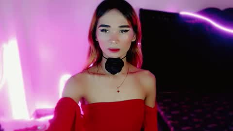 mscherry_ online show from December 3, 8:18 am