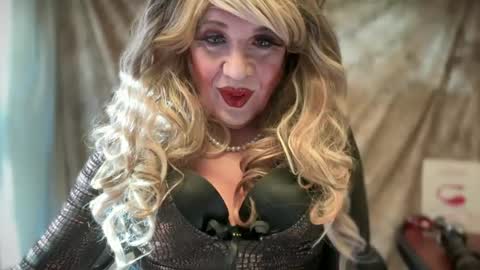 mskarentoy online show from July 25, 9:46 pm