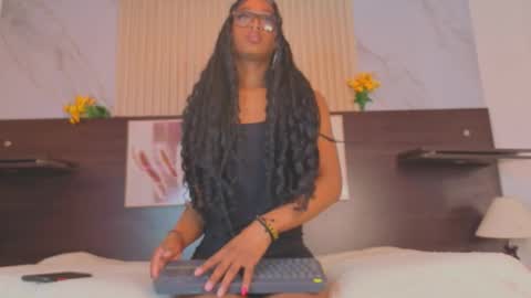 Snapshot of nahomy_james25 chatting on October 7, 11:50 pm nahomy_james25 online show from October 7, 11:50 pm