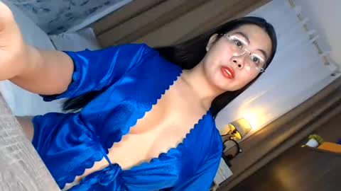 Queen Marga online show from July 15, 2:05 am