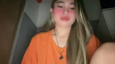 Rose Wilson online show from July 19, 2:32 pm