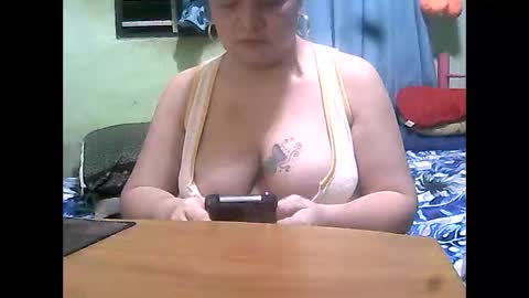 Snapshot of new_taboo_fetishqueen chatting on September 8, 3:43 pm mariapaula online show from September 8, 3:43 pm