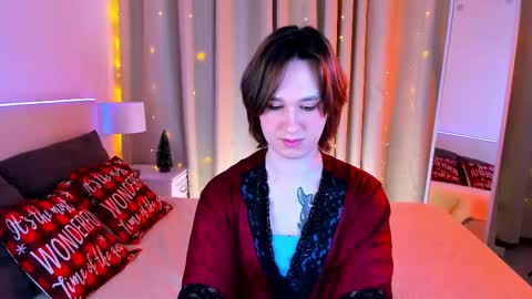 Snapshot of nicole_cidman chatting on December 17, 9:05 pm Nicole online show from December 17, 9:05 pm