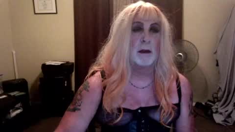 Nicole CD online show from June 21, 4:04 am