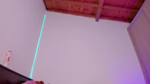 Sara  online show from February 24, 5:00 am