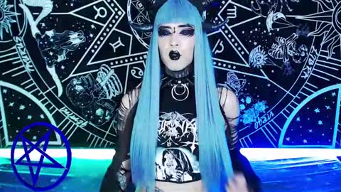 caroline online show from January 17, 2:29 am