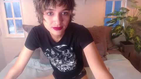 Snapshot of noellee__ chatting on October 19, 1:47 pm CALL ME APRIL online show from October 19, 1:47 pm