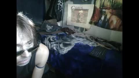 ONLYAINCHLONG online show from November 24, 5:04 pm