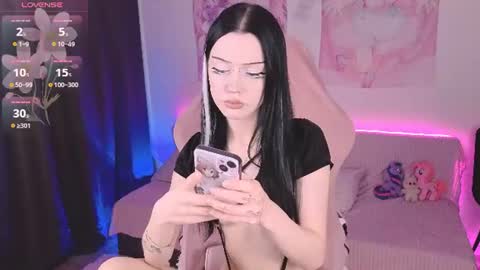 Ophelia online show from July 27, 2:51 am